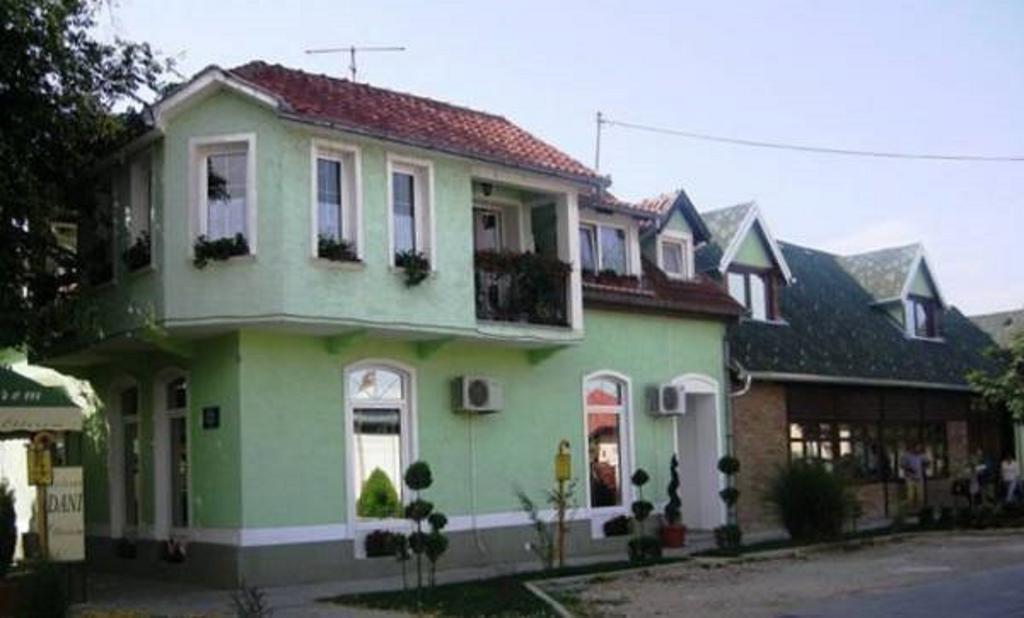 Hotel Eco Rural Tourism Association Skorenovac Exteriér fotografie